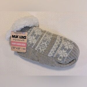 Muk Luks Gray and Cream Cabin Socks with grippers 
NWT
S/M